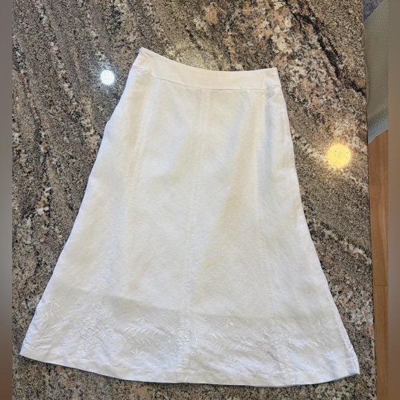 Gorgeous Embroidery Covington Cream A-Line Skirt. Size 8 - Picture 6 of 14